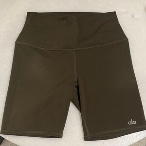 ALO Yoga Women's Dark Olive Biker Shorts